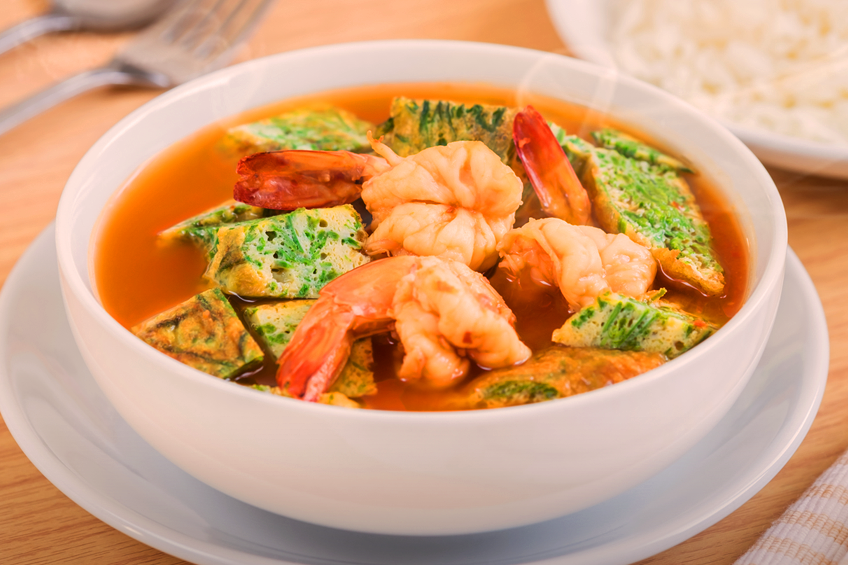 sour-curry-shimp-truemoney สูตรเมนู แกงส้มชะอมกุ้ง